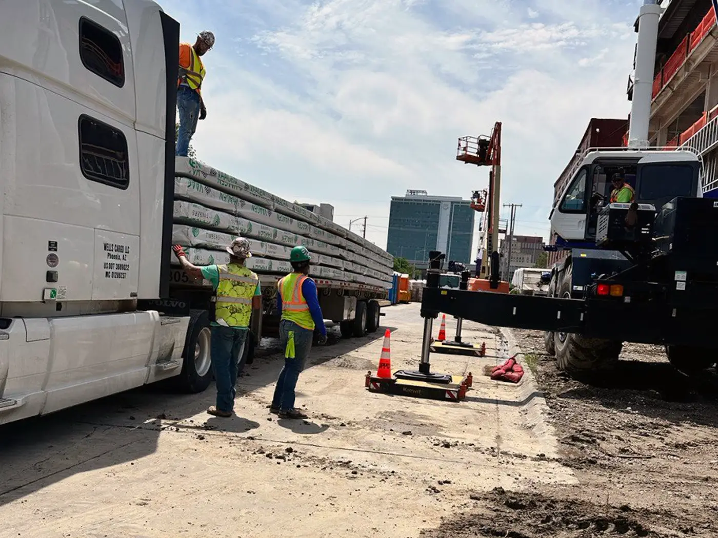 Wells Cargo LLC full truckload freight service